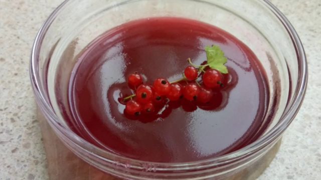 Redcurrant jam recipes: thick, with blueberries, apricots, lemon