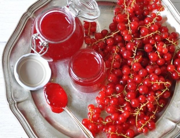 Redcurrant jelly in a slow cooker Redmond, Panasonic, Polaris