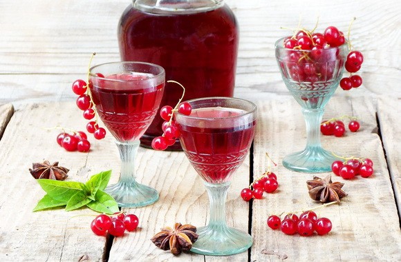 Redcurrant liqueur recipes