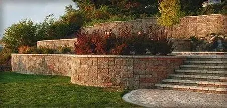 Retaining walls in landscape design