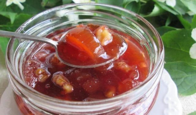 Rhubarb jam: cooking recipes with lemon, ginger