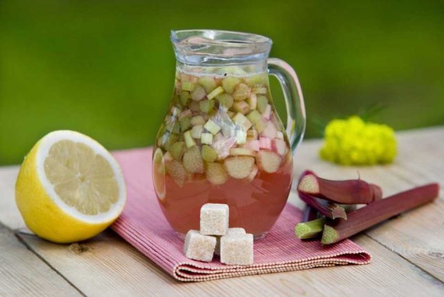 Rhubarb kvass: 8 recipes