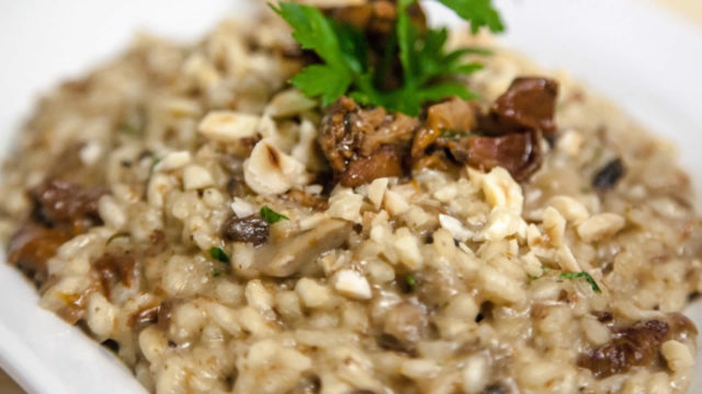 Risotto with chanterelles: recipes with photos