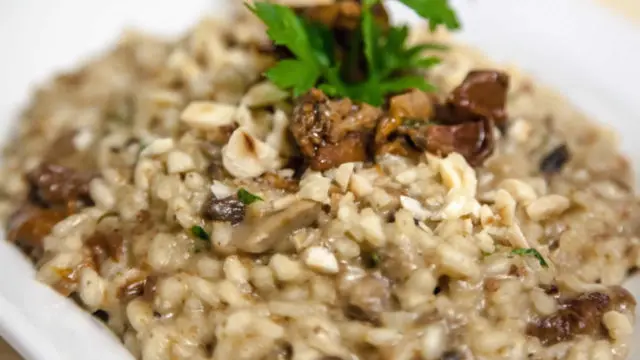 Risotto with chanterelles: recipes with photos