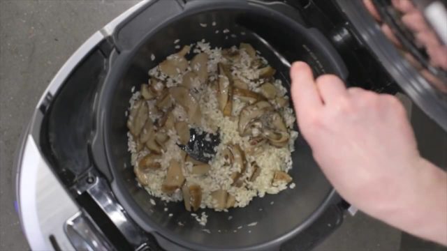 Risotto with porcini mushrooms: recipes with photos