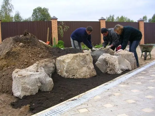 Rockeries in landscape design + photo