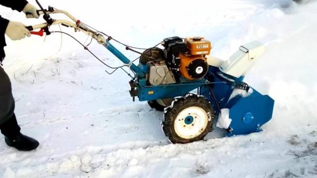 Rotary snow blower on the SM-600N motor-block