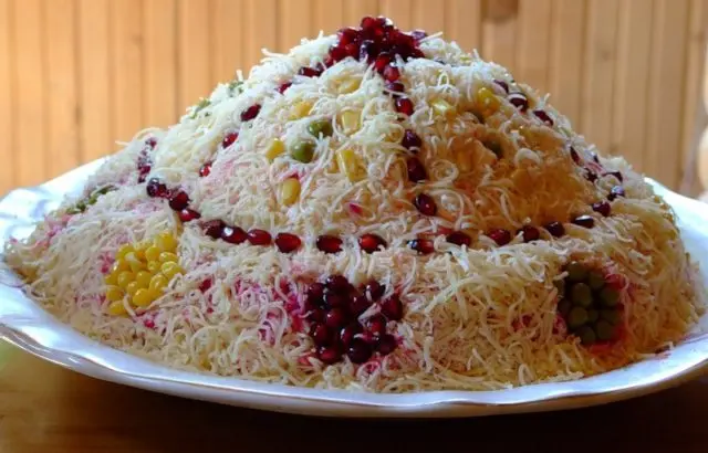 Salad Cap of Monomakh: classic recipes with chicken, beef, without meat