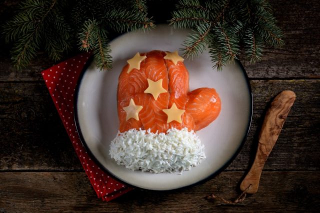 Salad Mitten Santa Claus: recipes with photos