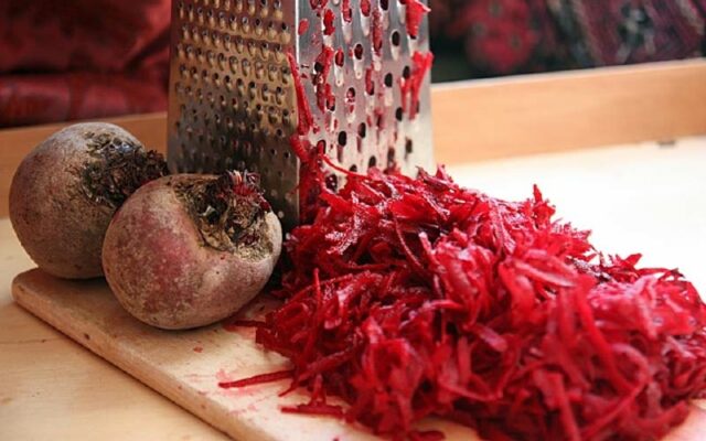 Salads from beets with pepper for the winter