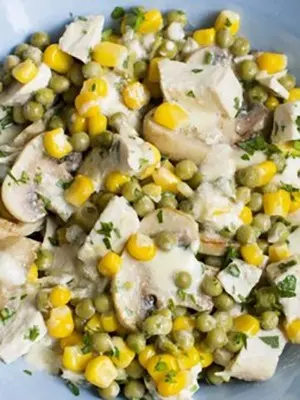 Salads with champignons and corn: simple recipes