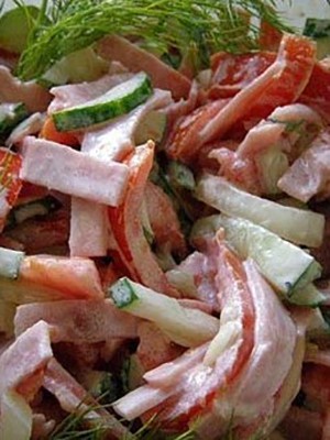 Salads with champignons and ham for the festive table