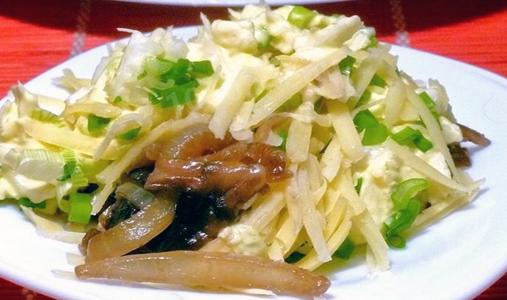 Salads with fried champignons: step by step recipes