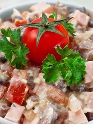 Salads with pickled champignons: homemade recipes