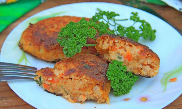 Salmon cutlets: recipes with photos step by step