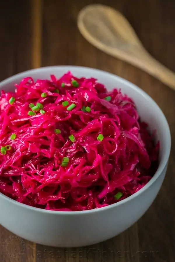 Salted cabbage with instant beetroot