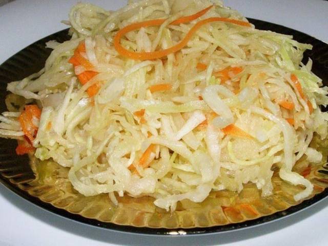 Salting cabbage for the winter: delicious recipes