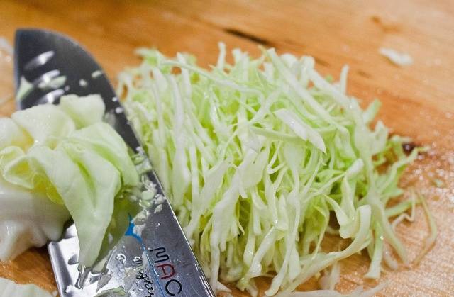 Salting cabbage for the winter: delicious recipes