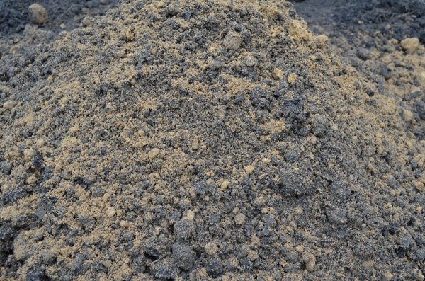 Sand as a fertilizer: what is useful and how to use