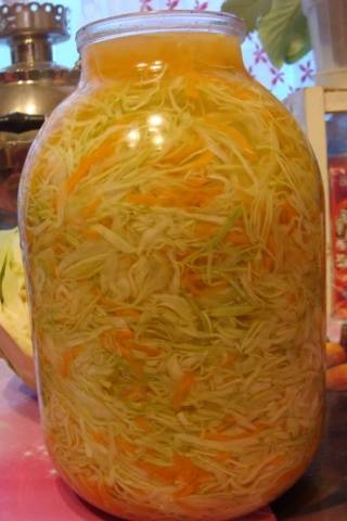 Sauerkraut: a classic recipe for a 3 liter jar