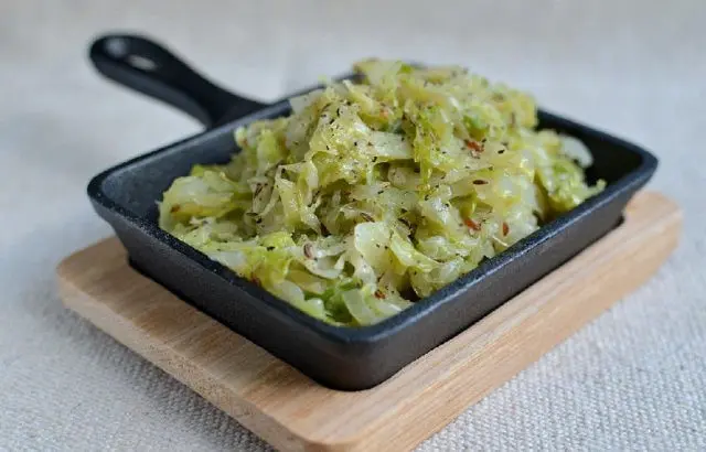 Savoy cabbage: benefits and harms, cooking recipes