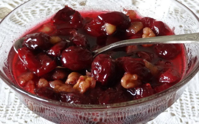 Seedless cherry jam: recipes for the winter, how to cook from fresh and frozen berries