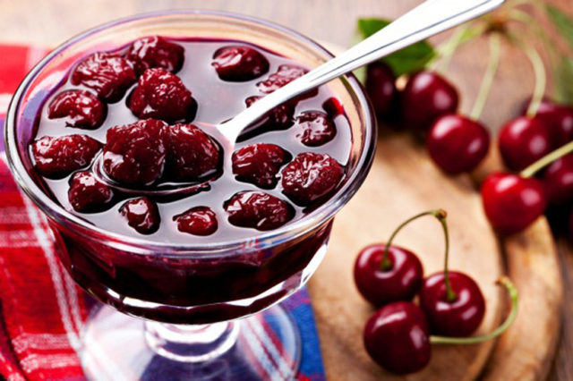 Seedless cherry jam: recipes for the winter, how to cook from fresh and frozen berries