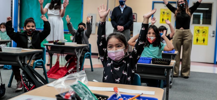 Should children go back to school? The contagious doctor appeals to the parents