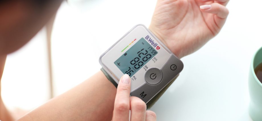 Shoulder or wrist blood pressure monitor &#8211; which will work better?