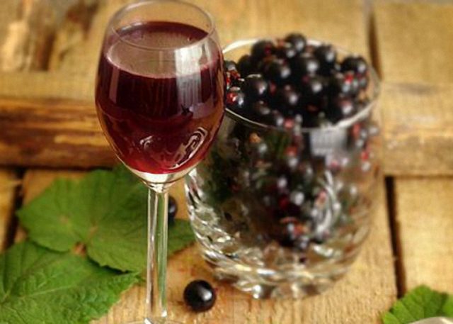 Simple currant liqueur recipes