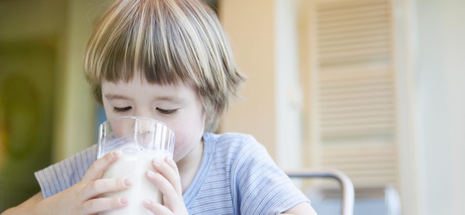 Skim milk and yoghurt do not help children lose weight