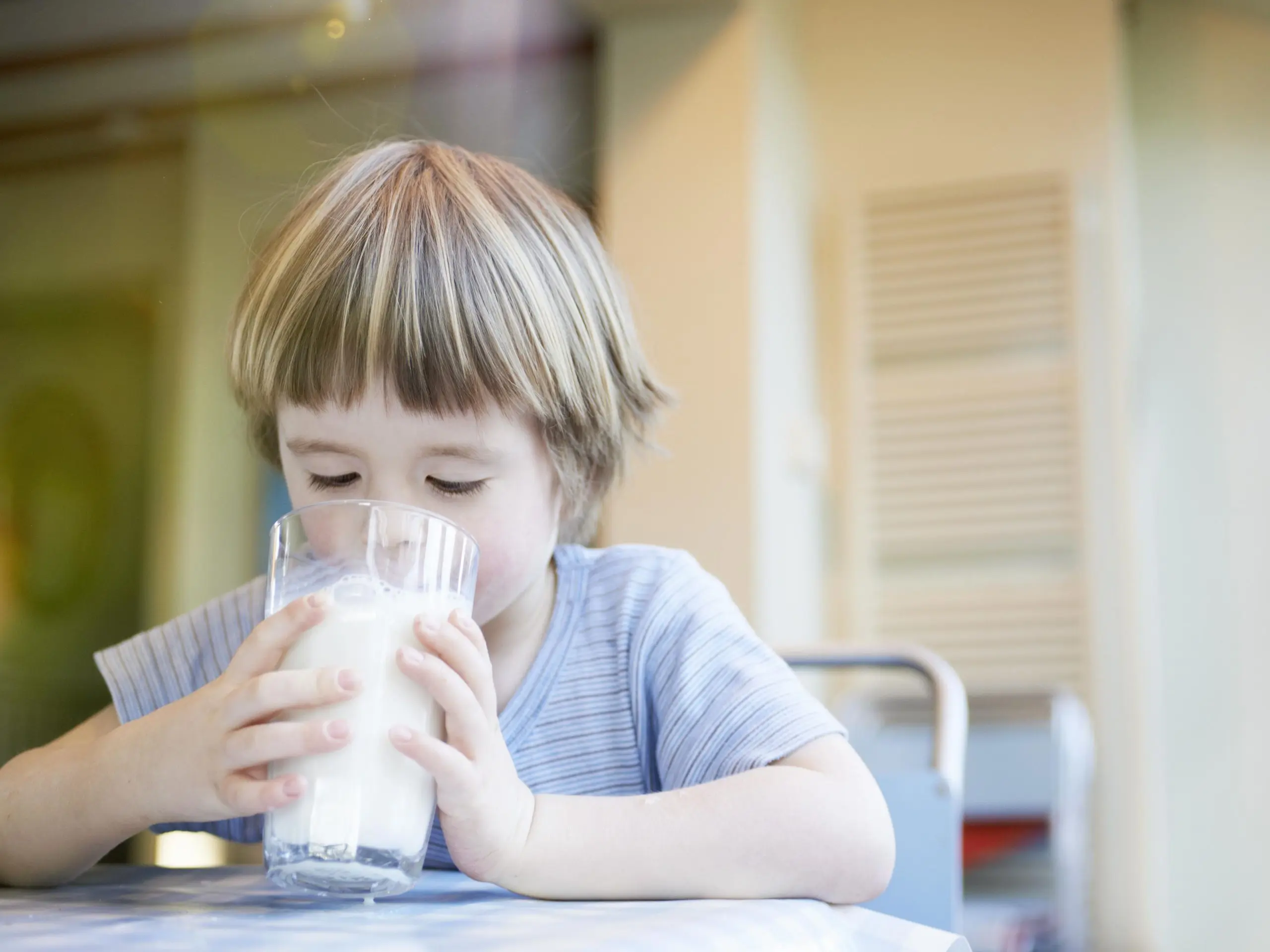 Skim milk and yoghurt do not help children lose weight