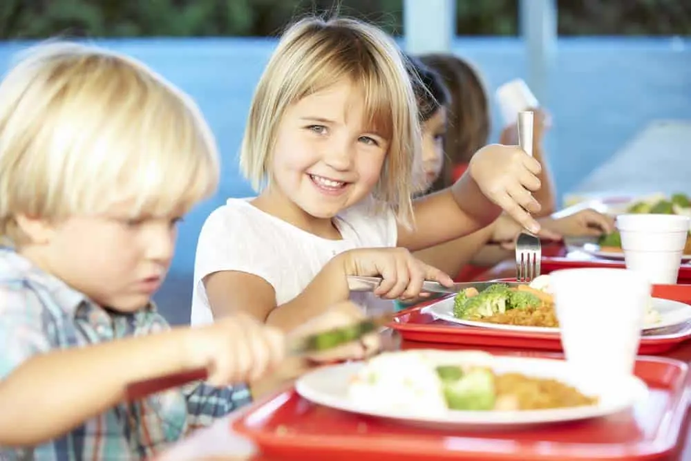 Small changes to the school canteen can make children eat healthier