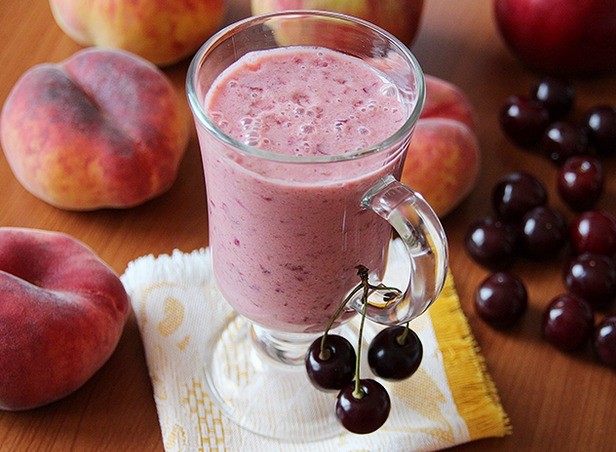 Smoothie recipes with red and black currants