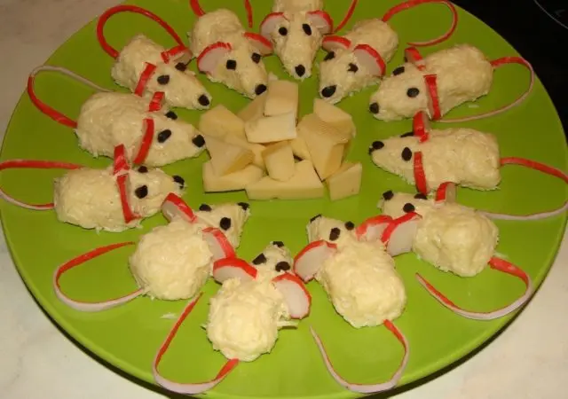 Snacks in the form of a rat (mouse) for the New Year