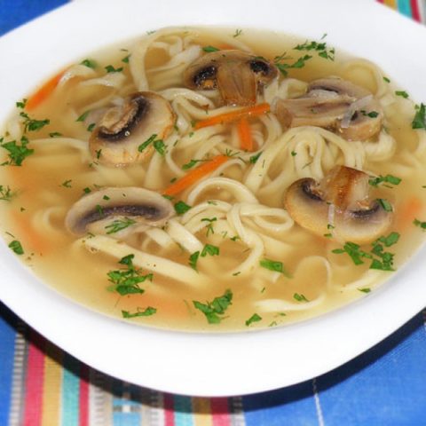 Soup with champignons and potatoes: delicious recipes from fresh, frozen, canned mushrooms