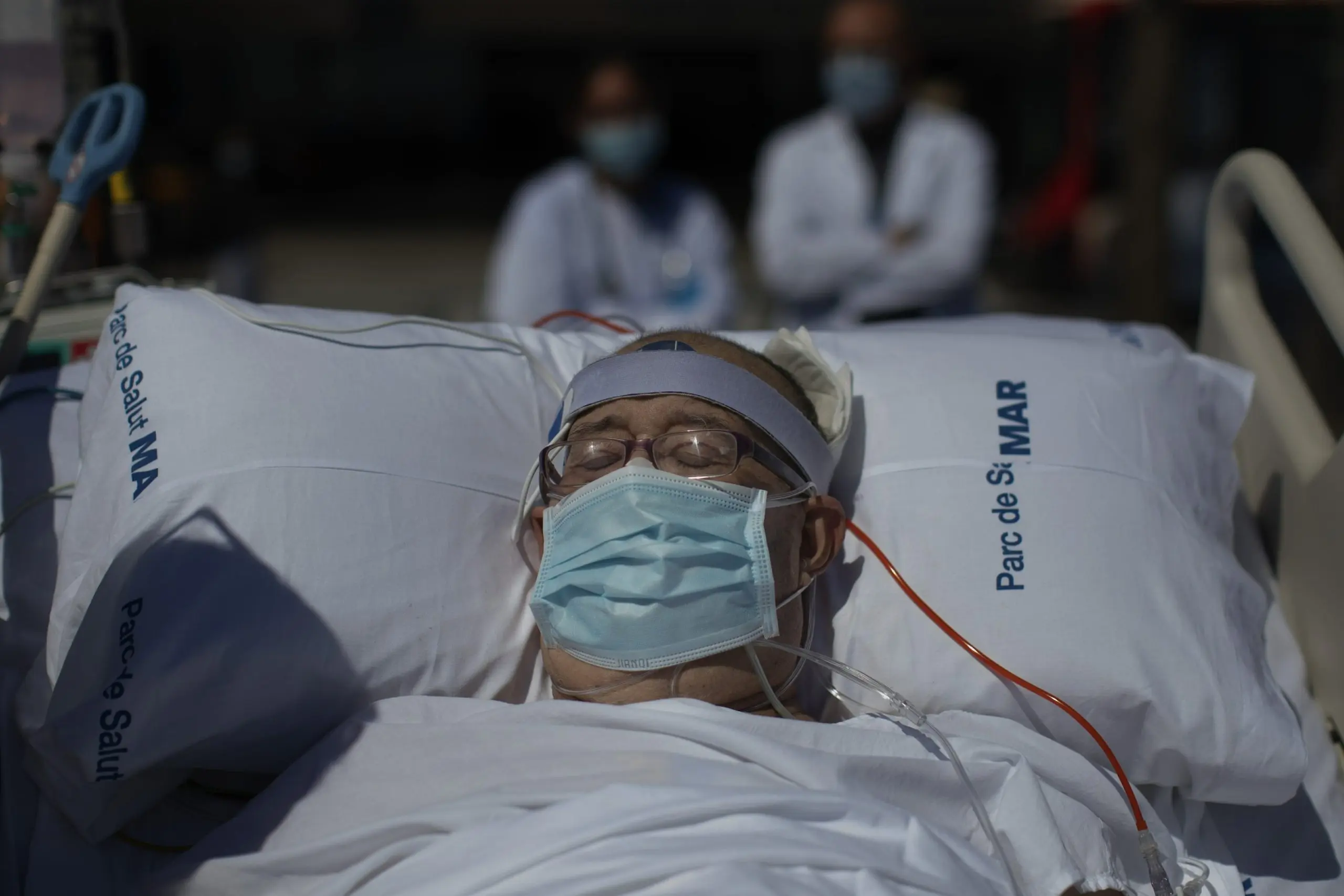 Spanish doctors warn: be careful with hand disinfection on the beach