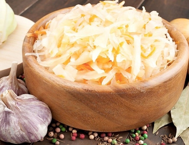 Spicy cabbage for the winter: selection and preparation of products, popular recipes + storage and serving features