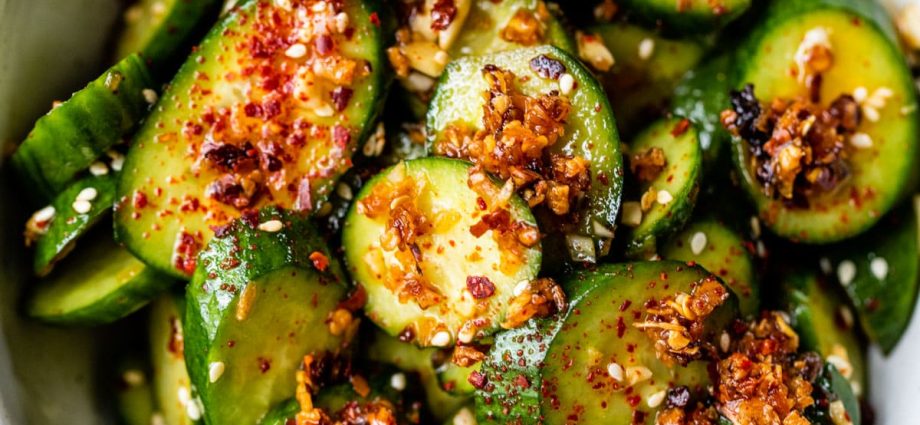 Spicy cucumber salad 