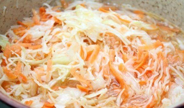 Spicy pickled cabbage for the winter is very tasty 