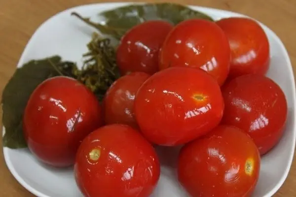 Spicy tomatoes for the winter