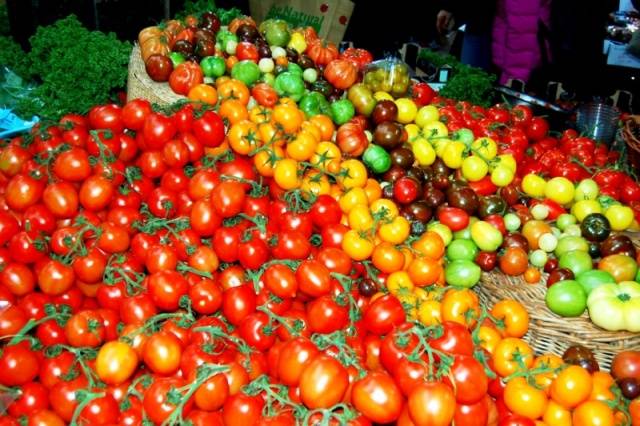 Spraying and processing tomatoes with iodine