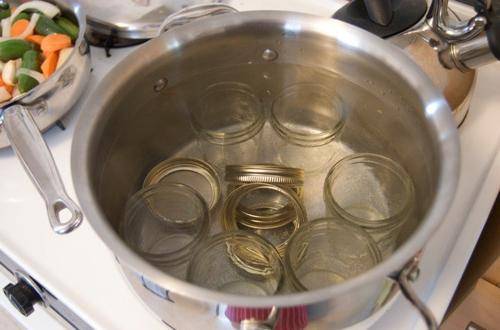 Sterilization in a pot of water 