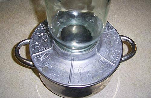 Sterilization in a pot of water 