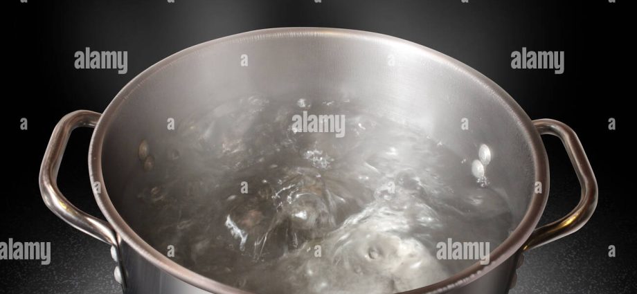 Sterilization in a pot of water 