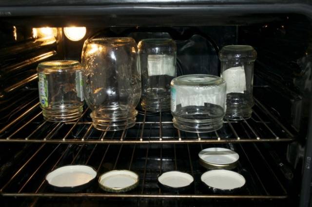 Sterilization of jars at home