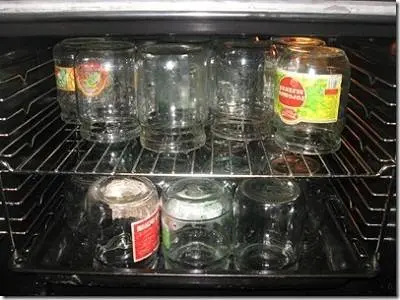 Sterilization of jars in an electric oven: temperature, mode