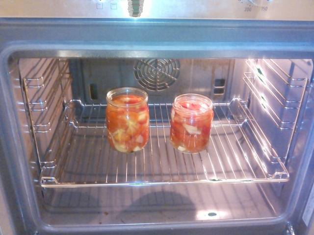 Sterilization of jars in the oven with blanks