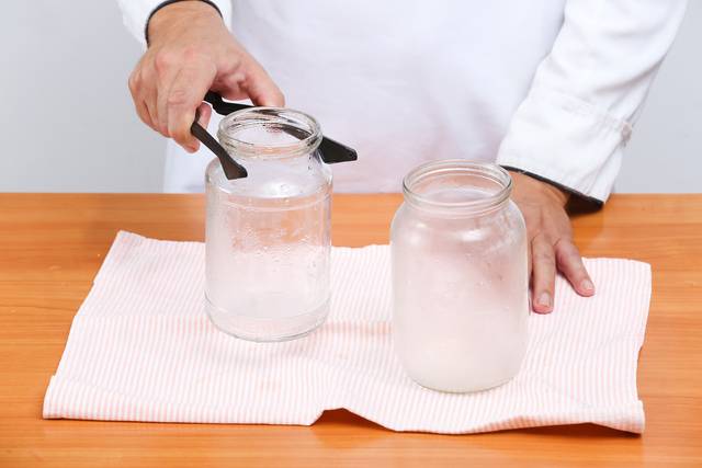 Sterilization of jars over steam 