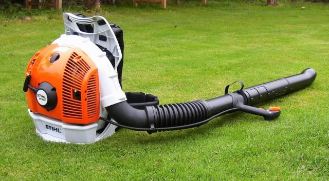 Stihl petrol blower